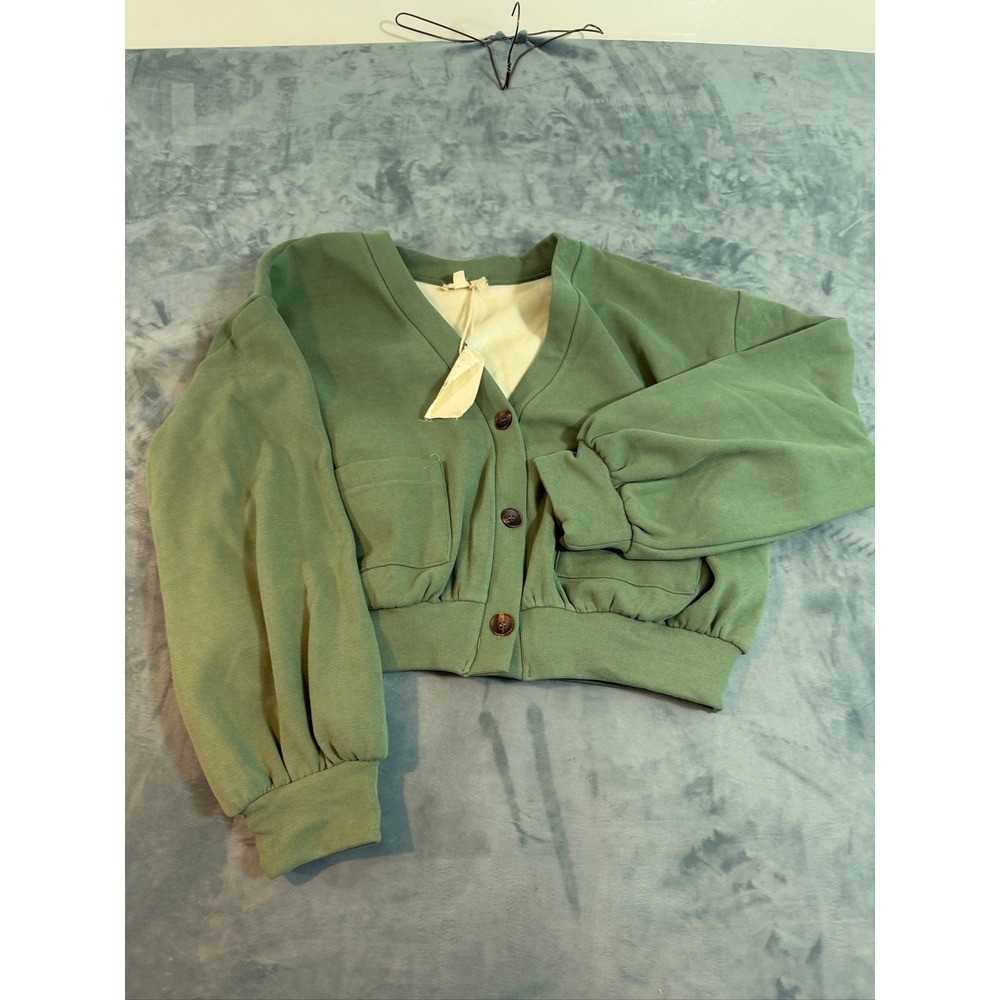 Hem and Thread Green Cropped Cardigan Button Front Fleece Lined Size M NWT